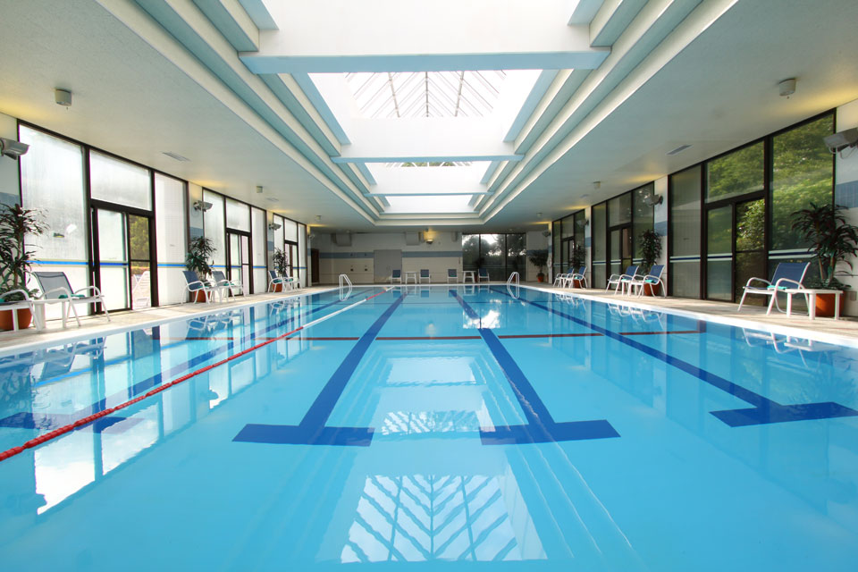 屋内プール